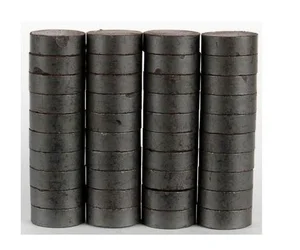 Magnesy 15mm czarne 40szt Magnesy 15mm czarne 40szt