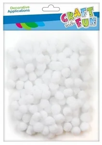 Pompony dekoracyjne białe 1cm 120szt Pompony dekoracyjne białe 1cm 120szt