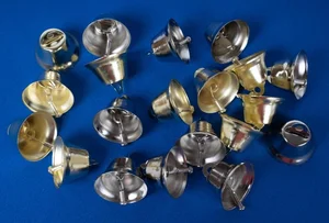 Dzwoneczki metalowe zlote i srebrne 20szt Dzwoneczki metalowe zlote i srebrne 20szt