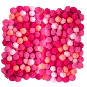 Pompony poliestrowe różowy 1cm 120 szt. Mix