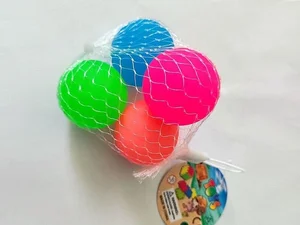 Piłeczki kauczukowe 4,5cm 4szt