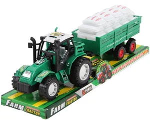 Traktor z przyczepą i ziarnem Traktor z przyczepą i ziarnem