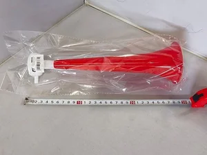 Trąbka biało-czerwona 30cm Trąbka biało-czerwona 30cm