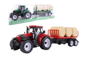 Traktor z przyczepą i belami mix