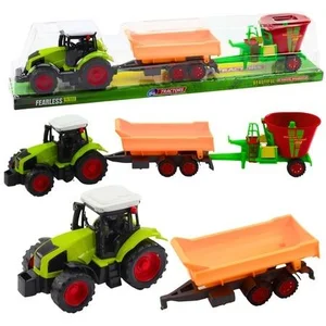 Traktor z wywrotką paszowy Traktor z wywrotką paszowy