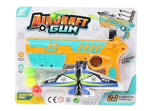 Pistolet na piłeczki piankowe z wyrzutnią samolot. Pistolet na piłeczki piankowe z wyrzutnią samolot.