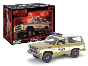 Chevrolet K5 Blazer (1985) - Stranger Things REV-07724 Chevrolet K5 Blazer (1985) - Stranger Things REV-07724