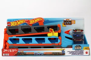 Hot Wheels Wyścigowy transporter 2w1 + 3 auta